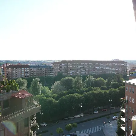 Acogedor Atico En El Centro /city Center Penthouse